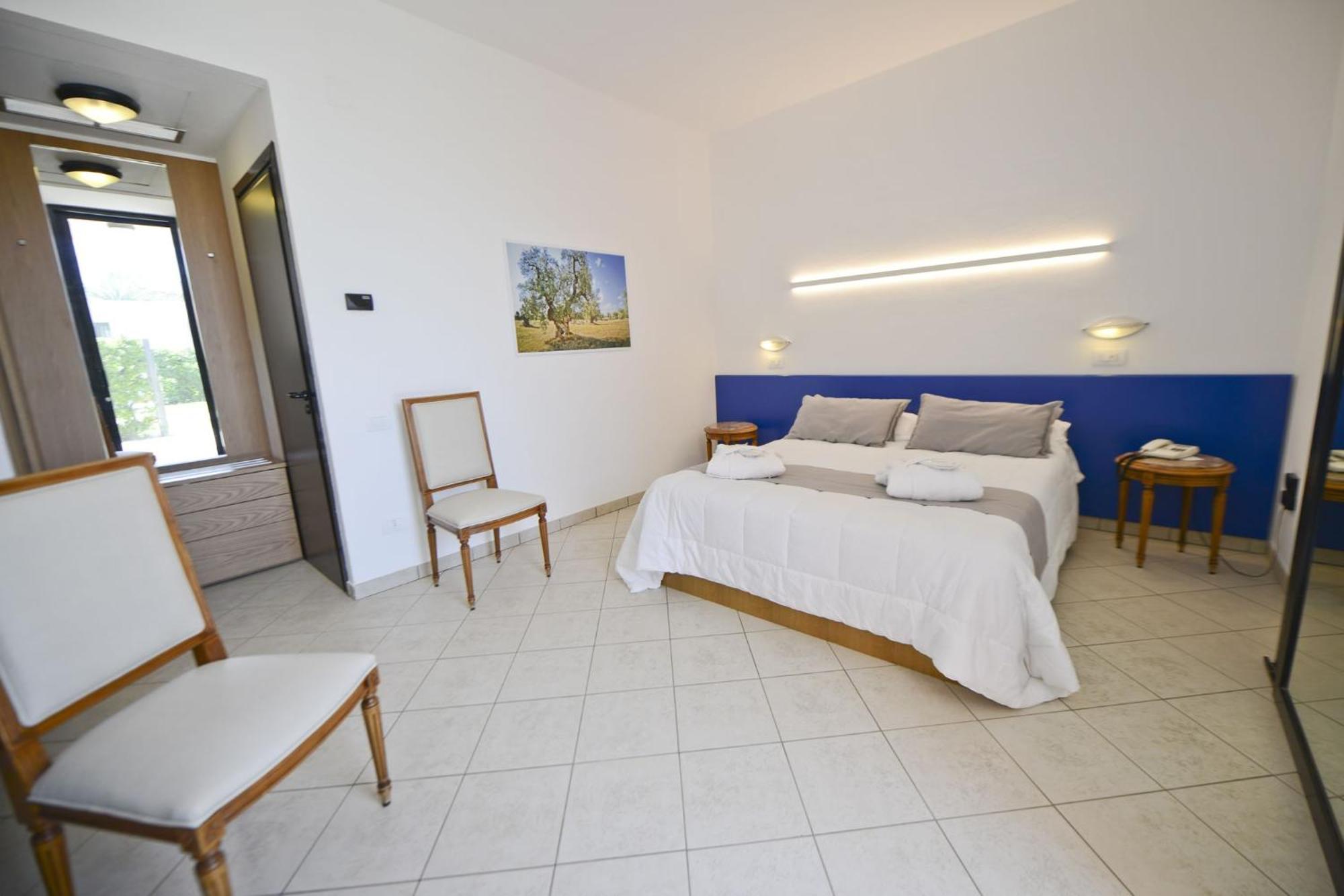 Grand Hotel Masseria Santa Lucia Ostuni Exterior foto